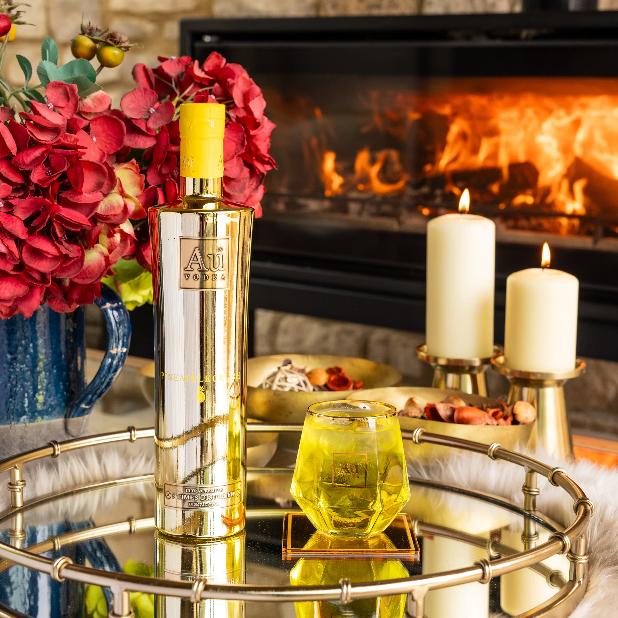 Au Vodka 70cl & Diamond Cut Glass - Image 3