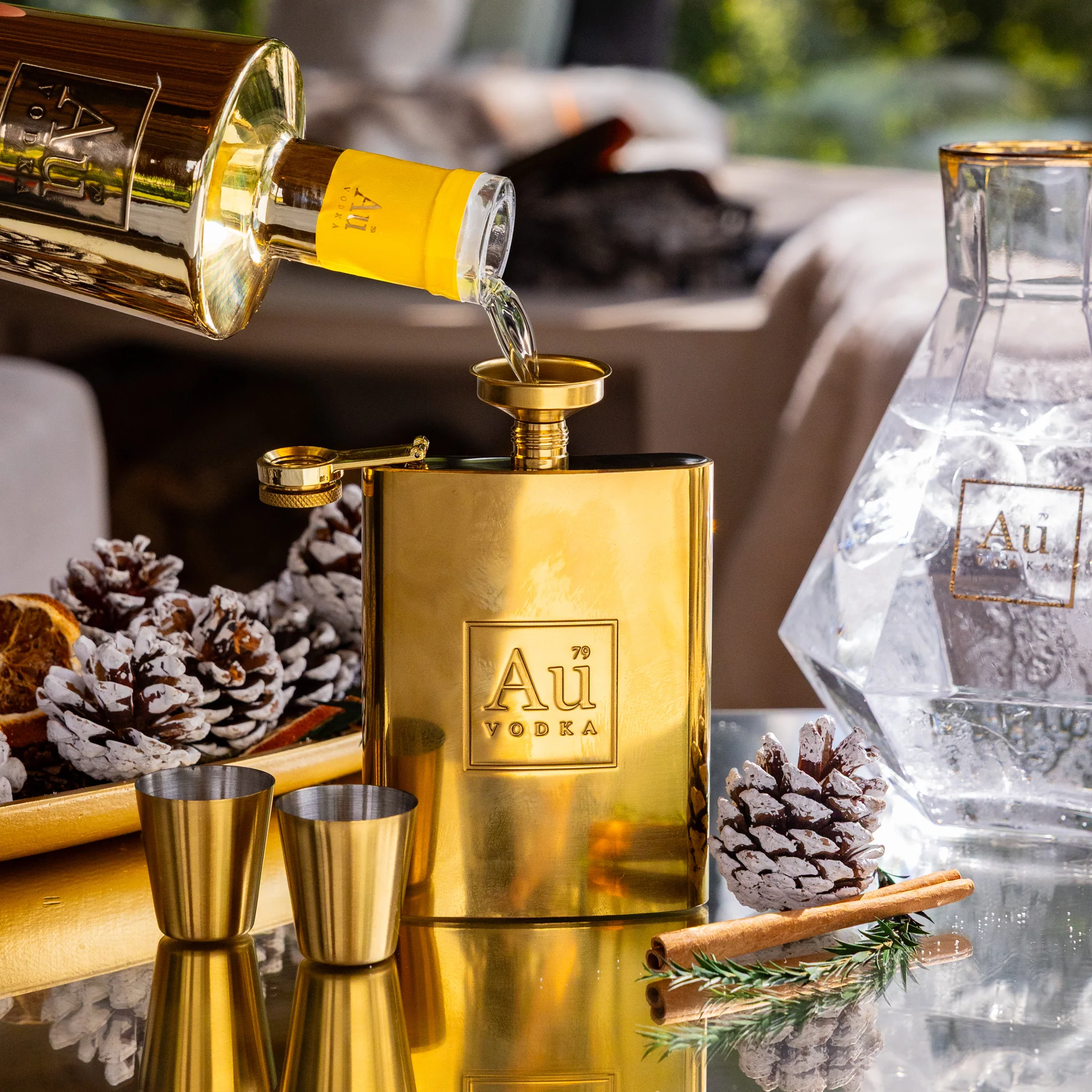 Au Gold Hip Flask - Image 4