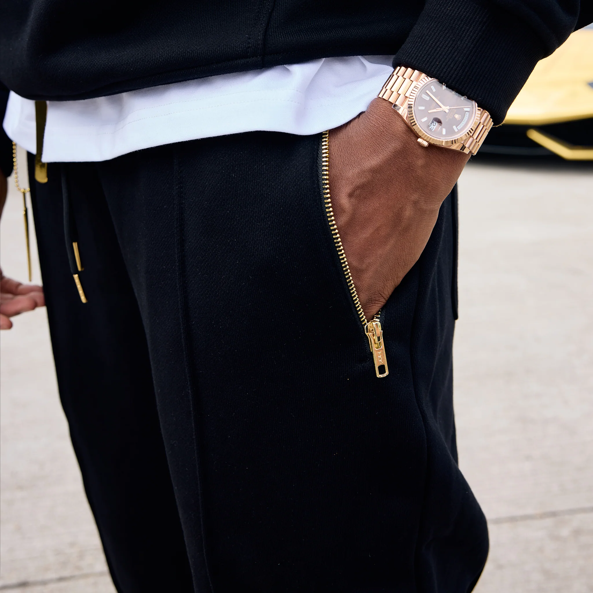 Au Signature Jogger - Image 5