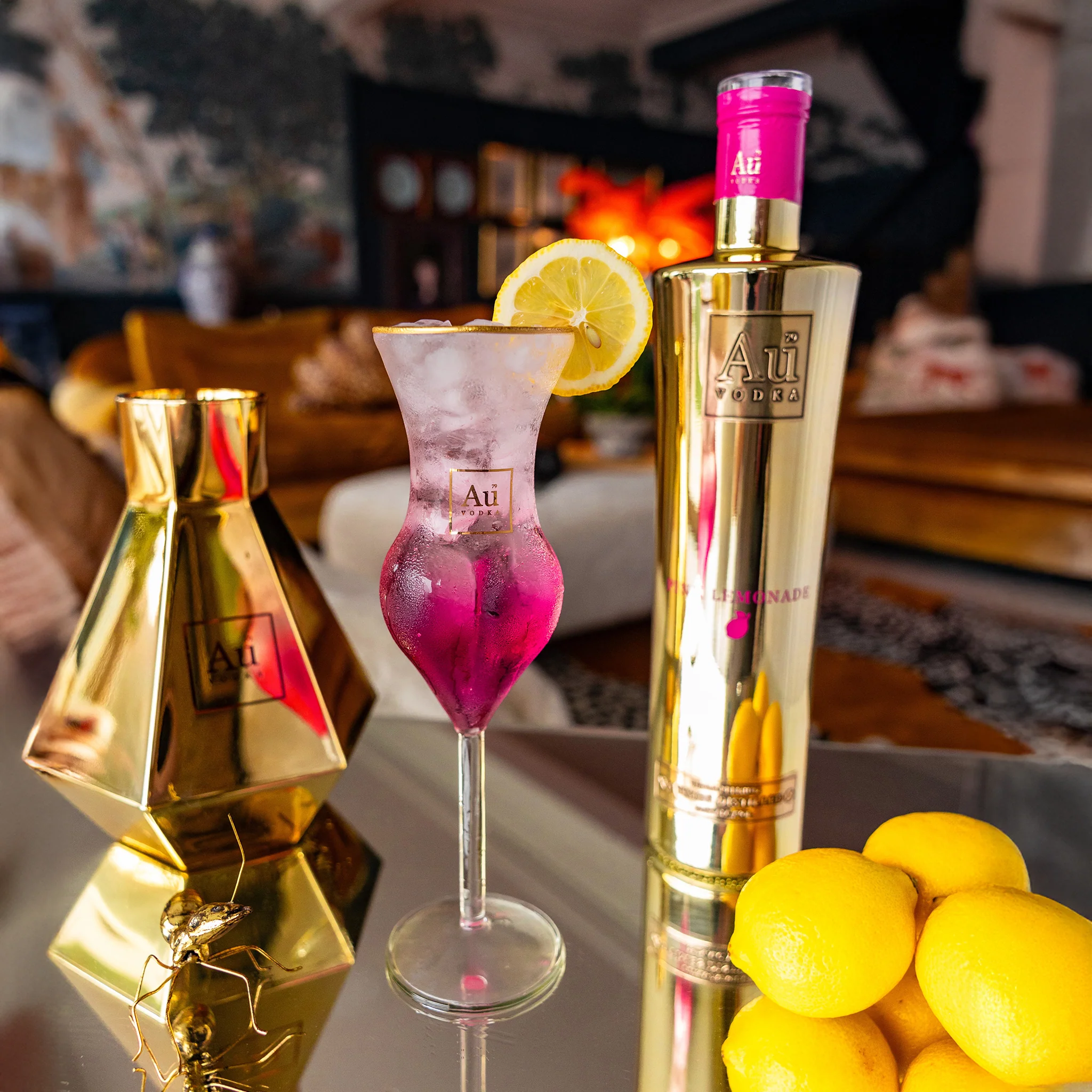 Au Vodka 70cl & Body Glass - Image 3