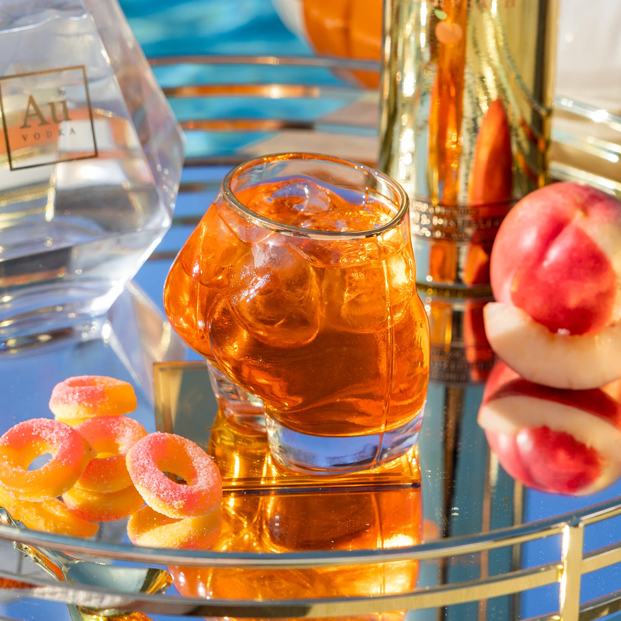 Au A$$ Glass - Image 3