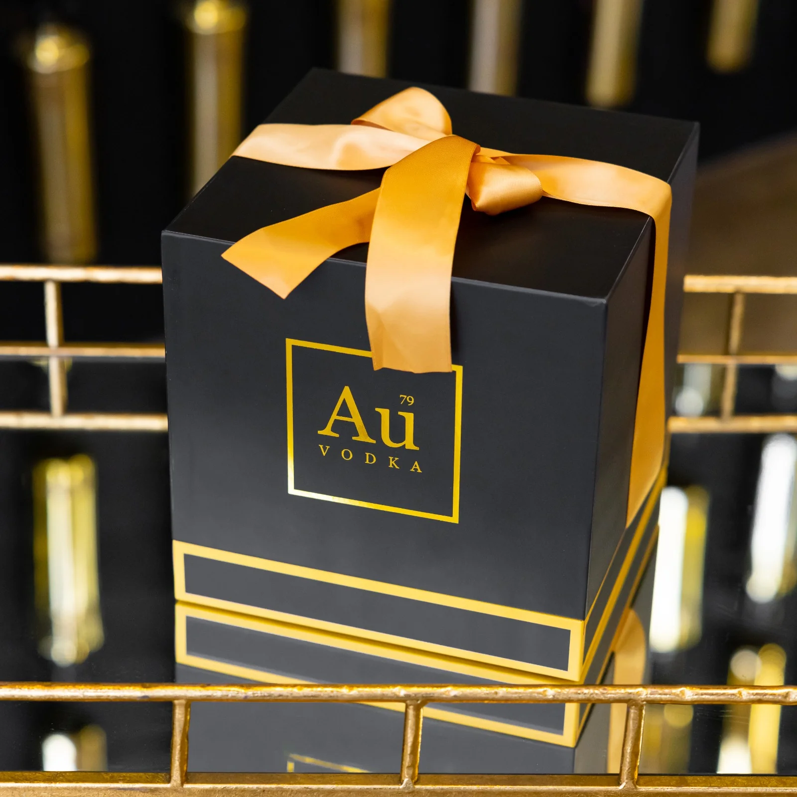 Au Vodka Gold Roses Gift Box - Image 4