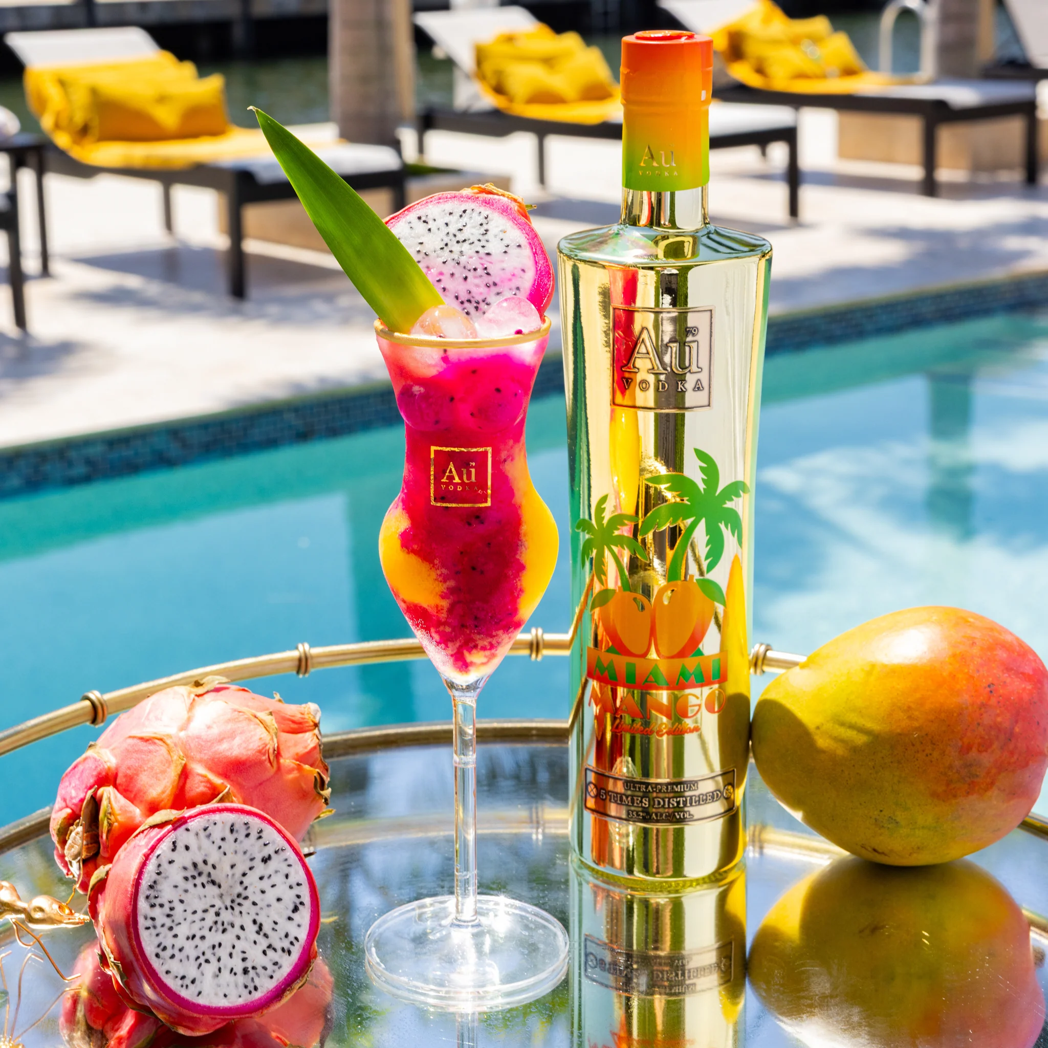 Au Vodka Miami Mango 70cl & Body Glass - Image 3