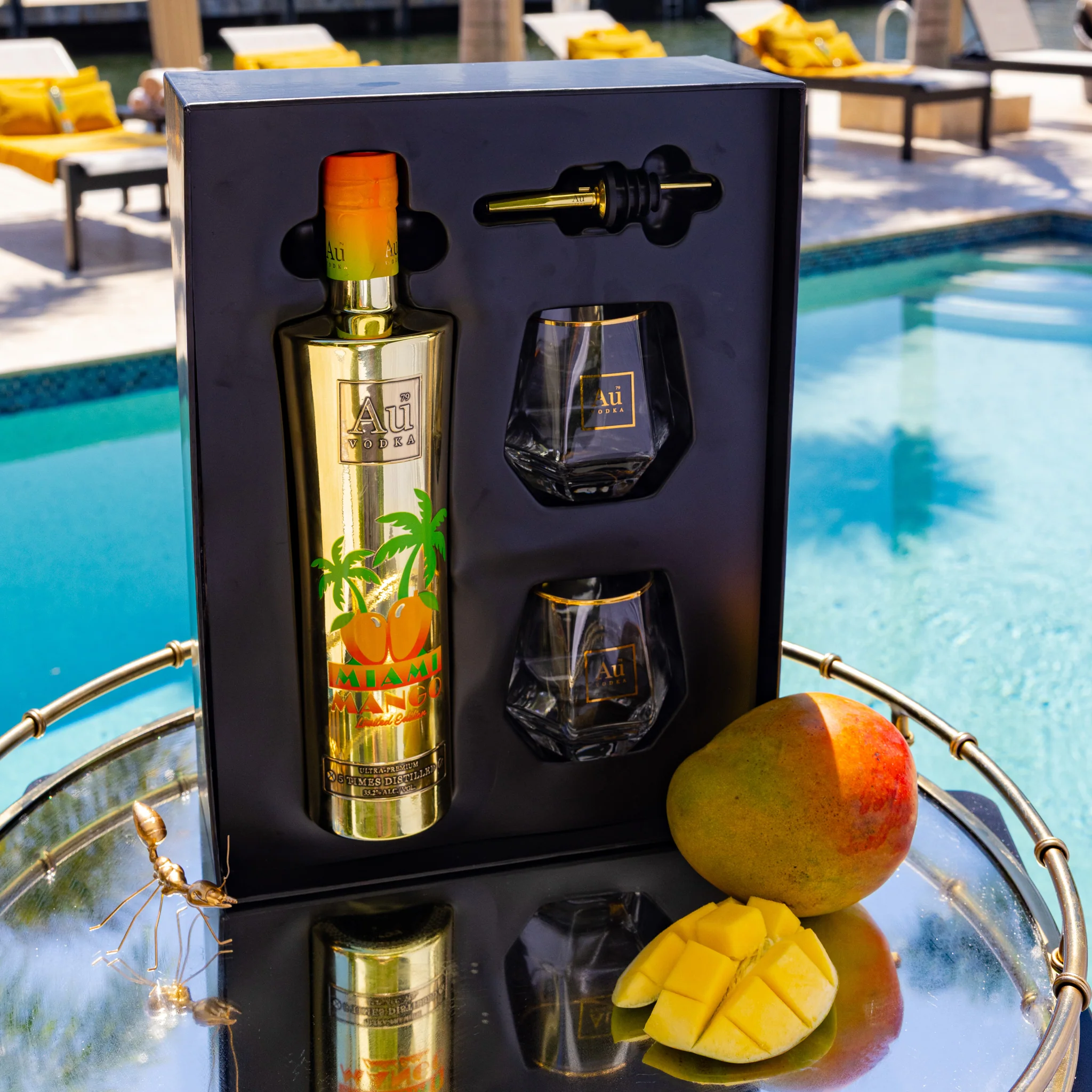 Au Vodka Gift Pack - Image 11