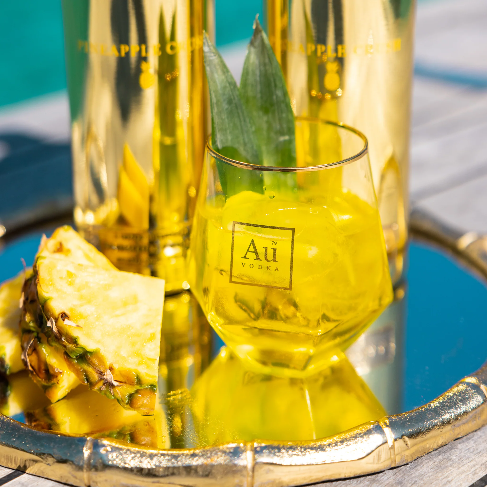 Au Vodka Pineapple Crush 70cl - Image 4