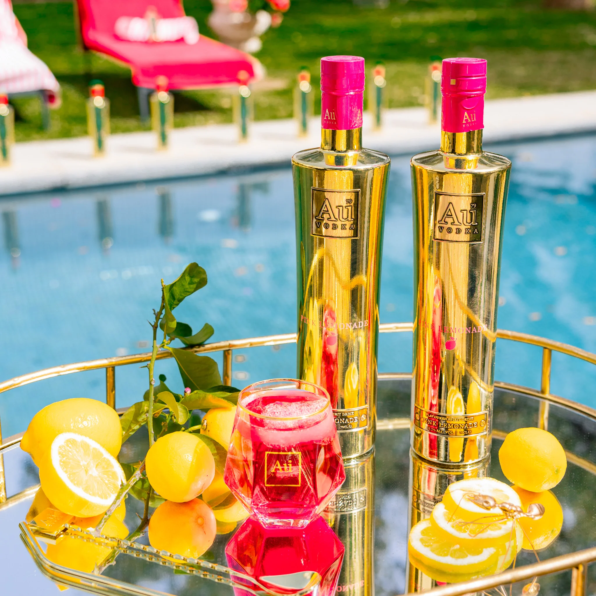 Au Vodka Pink Lemonade 70cl - Image 3