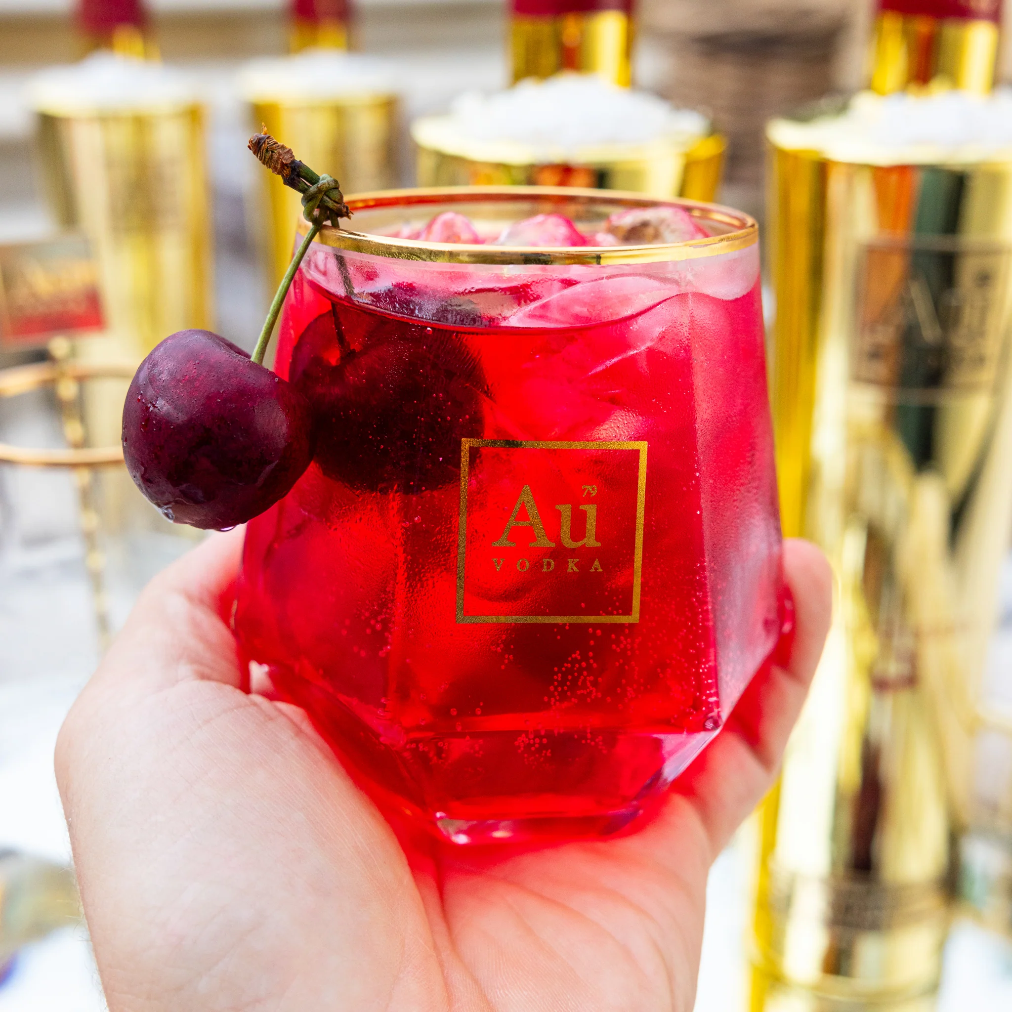Au Vodka Red Cherry 70cl - Image 4
