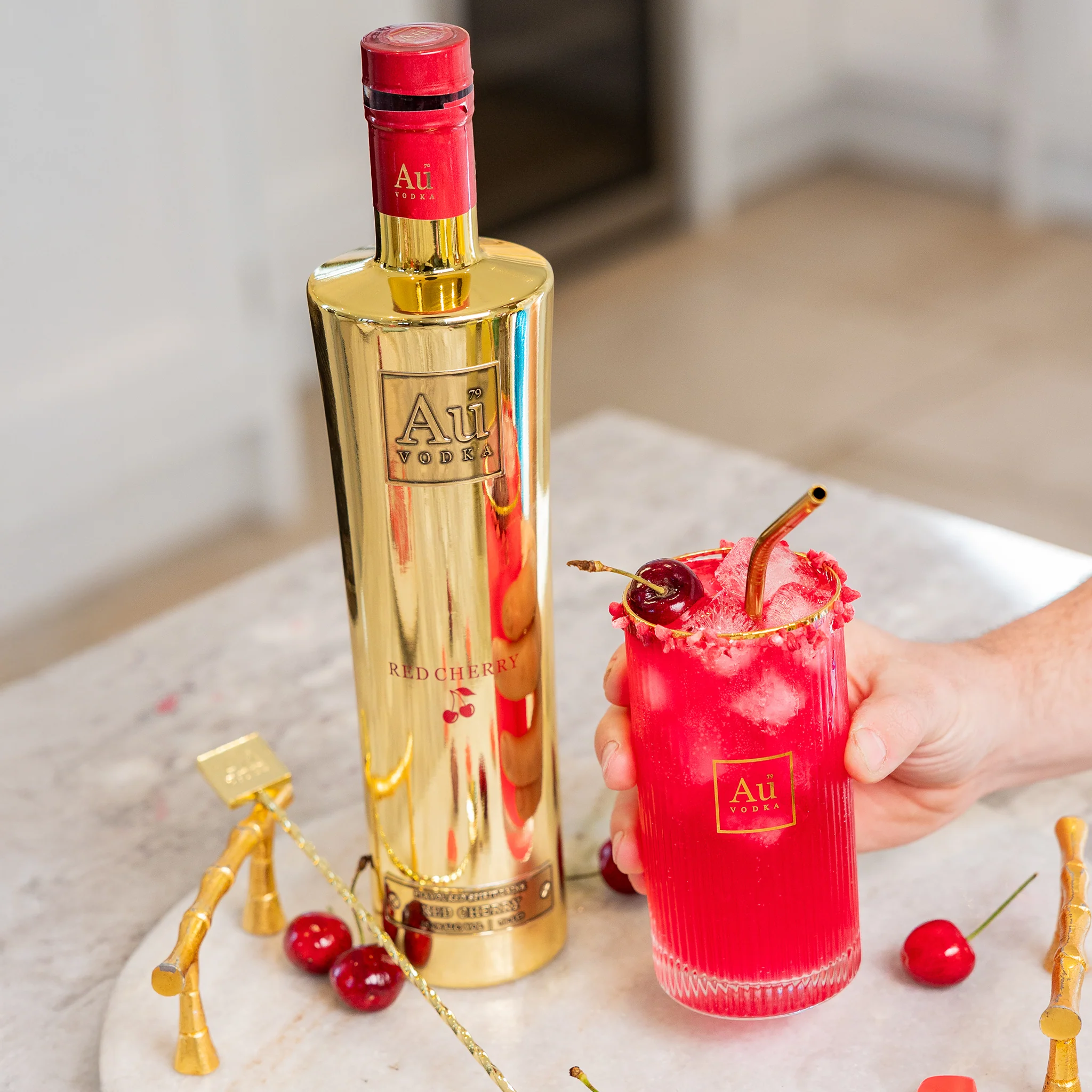 Au Vodka Red Cherry 70cl & Any Glass - Image 5
